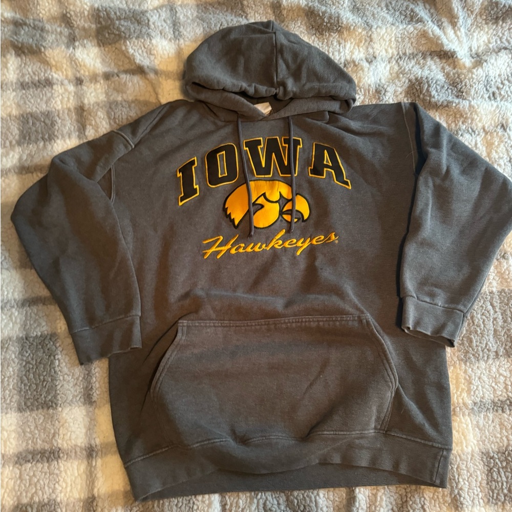IOWA Hawkeyes hoodie grey and yellow medium